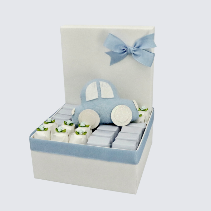 LUXURY CAR TOY DECORATED CHOCOLATE SMALL HAMPER	 	