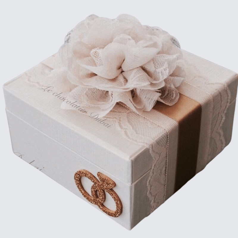 BRIDAL FLOWER DECORATED CHOCOLATE HARD BOX