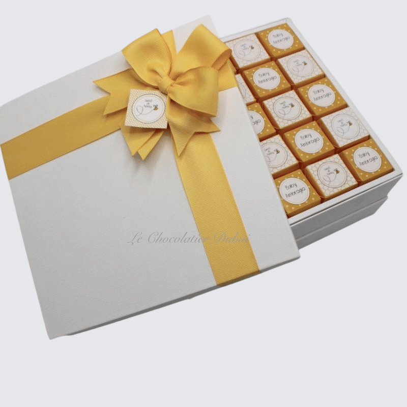 BEE BABY PERSONALIZED CHOCOLATE HARD BOX