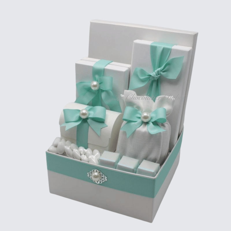 PEARL DECORATED RIBBON CHOCOLATE & SWEETS MEDIUM HAMPER		 	