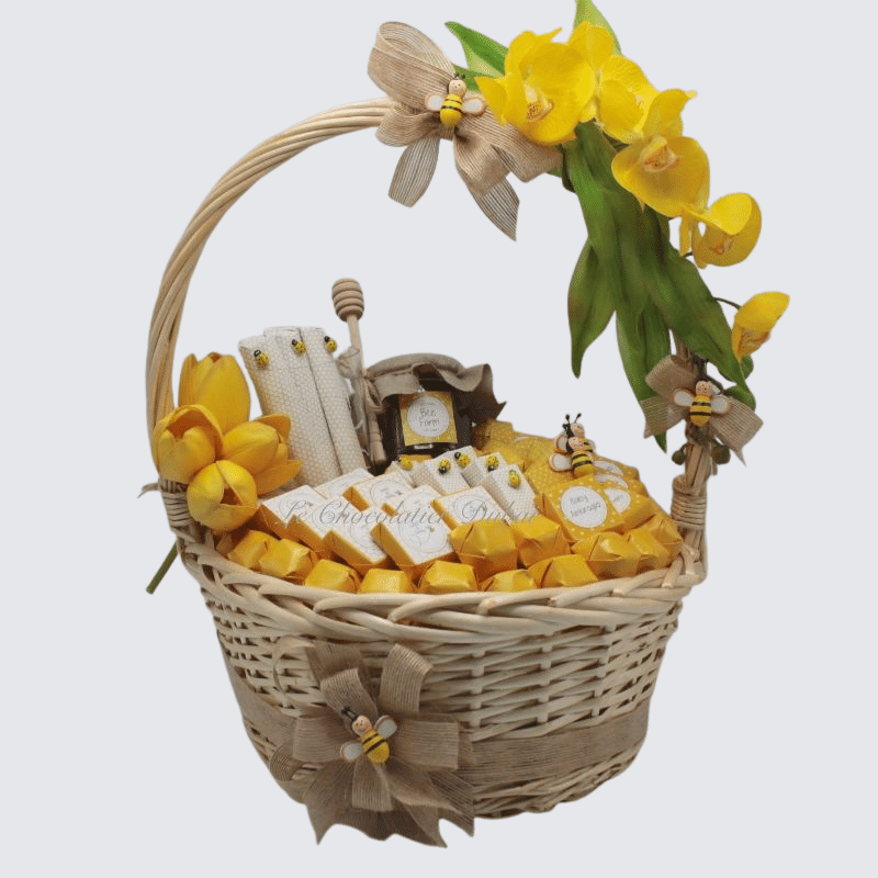 BABY BEE THEME DECORATED CHOCOLATE LARGE BASKET	