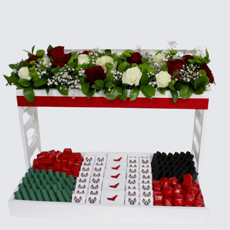 NATIONAL DAY DESIGNED CHOCOLATE & FLOWERS WOOD STAND