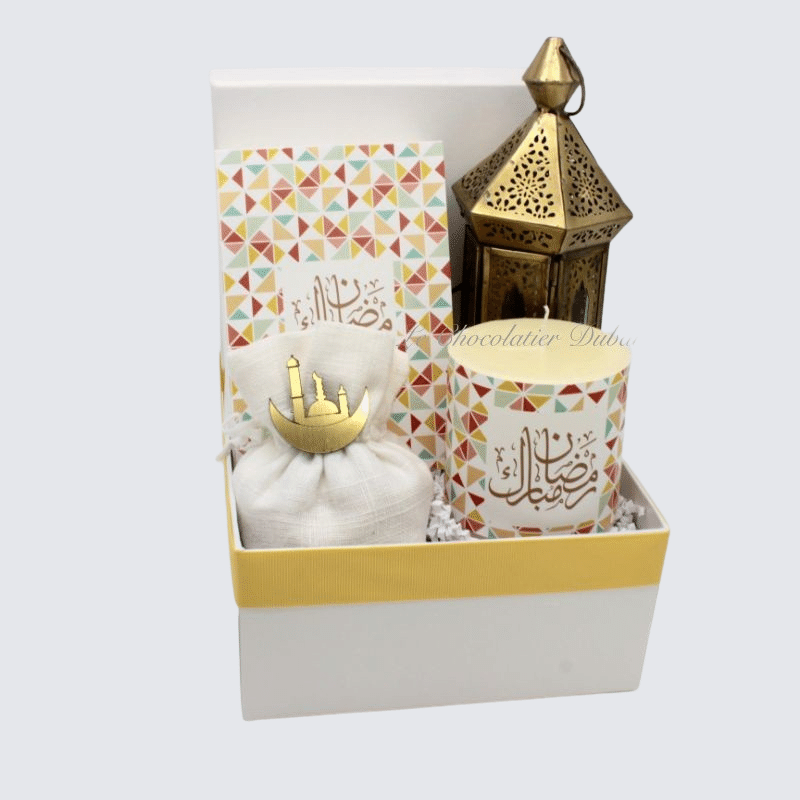 LUXURY RAMADAN ARABESQUE PATTERN DESIGN CHOCOLATE & SWEETS HAMPER