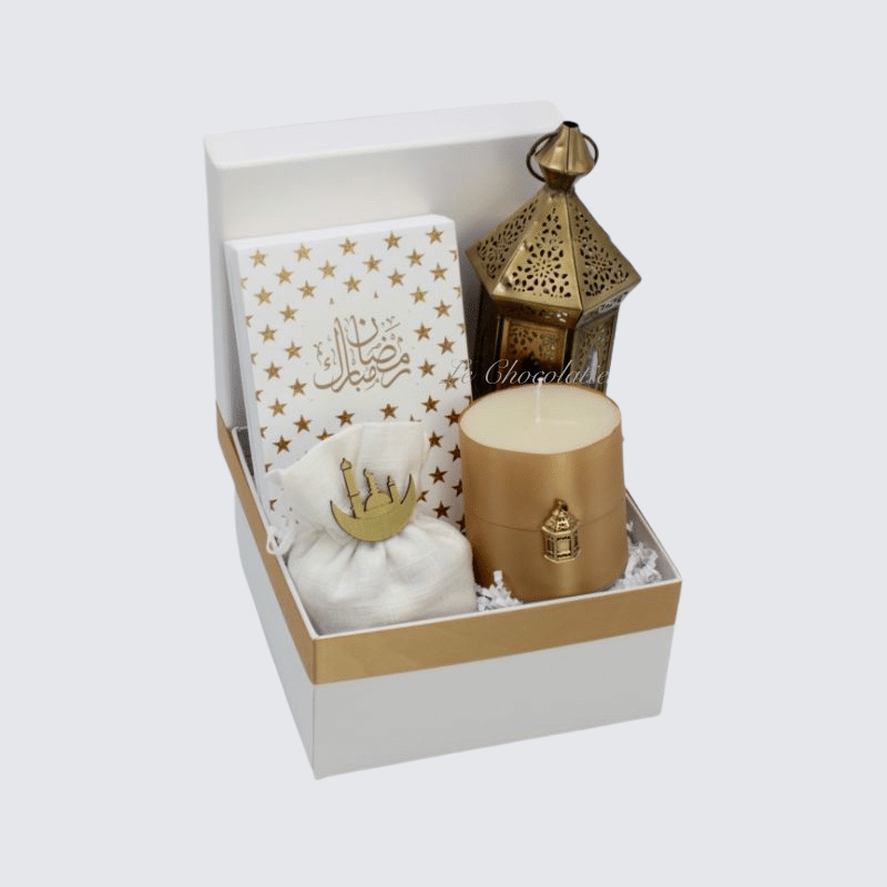 LUXURY LANTERN DECORATED RAMADAN CHOCOLATE & SWEETS HAMPER