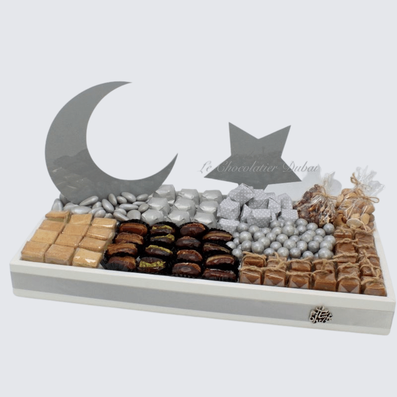 RAMADAN EID DECORATED CHOCOLATE & SWEETS TRAY